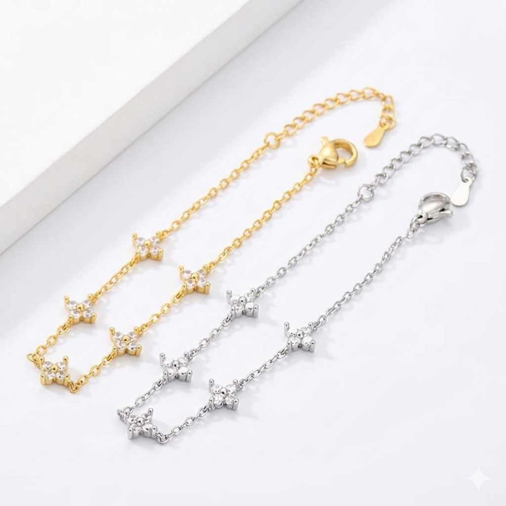 Velori Four-Leaf Flower Bracelet