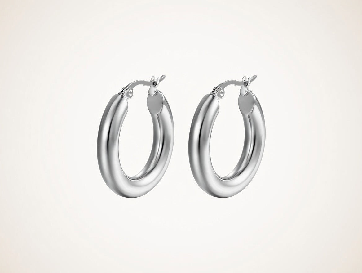 Classic Smooth Round Hoop Earrings – 18K Gold Plated Stainless Steel Huggie Earrings for Women